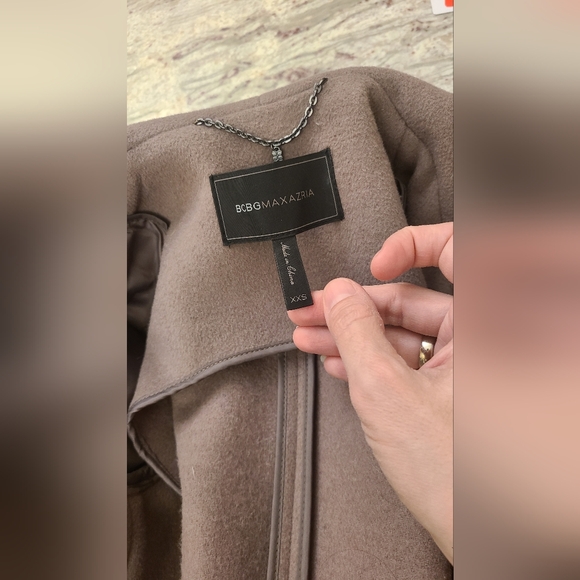 BCBG MaxAzria Cascade Taupe/Tan Wool Wrap Coat with Black Trim Size XS - Picture 7 of 8